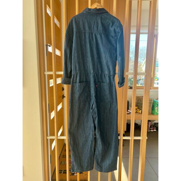 NWT Levi’s Denim Utility Jumpsuit Size L Adjustable Waist 27” Inseam - Picture 10 of 16
